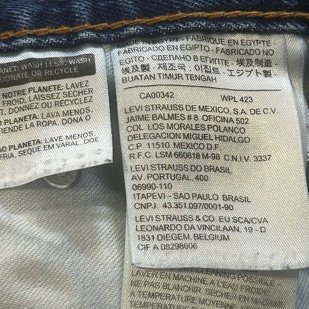 Levi’s 550 Men’s 49x30 (38x29) Relaxed Fit Dark Wash Jeans